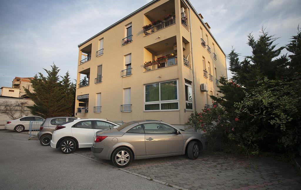 Apartment Sunny Yellow - With Balcony And Parking Place, Split Quarto foto