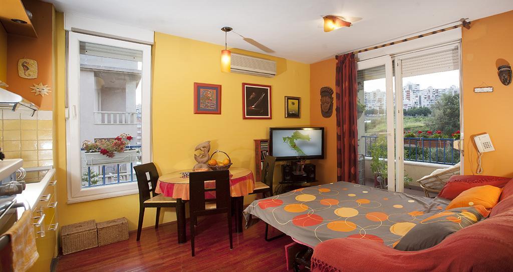 Apartment Sunny Yellow - With Balcony And Parking Place, Split Quarto foto